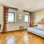 Penthouse Hotel 4*