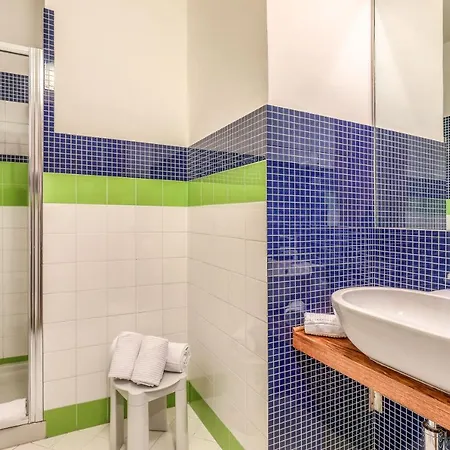 Penthouse מלון פרוג'ה