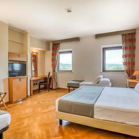 Penthouse Hotel 4*