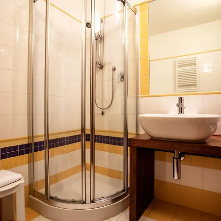 מלון Penthouse פרוג'ה