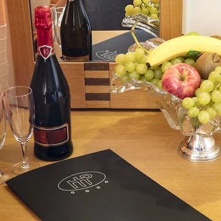 מלון Penthouse 4*